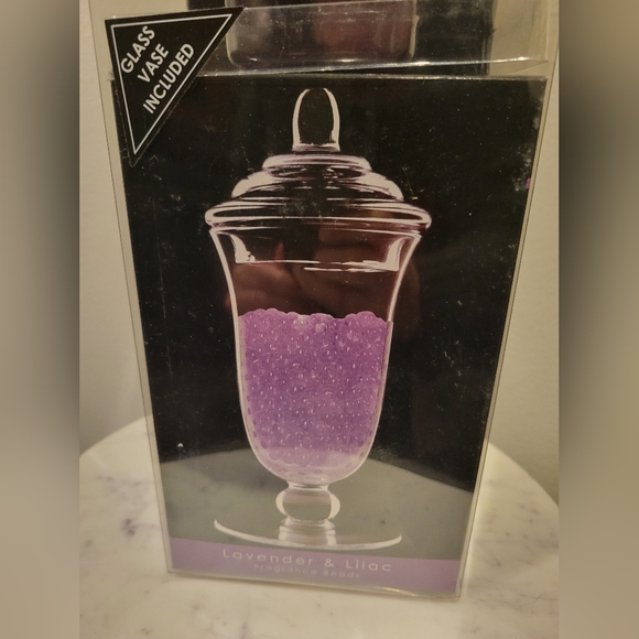 Elegant Expressions Lavender & Lilac Frangrance Beads with Vase - Picture 3 of 3